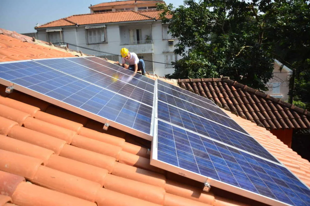 Instalação de energia solar SunnyHUB